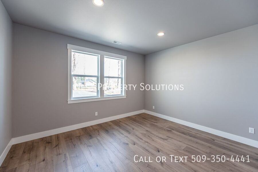 1315 Nanto Rd Ne #A - Photo 7 of 37