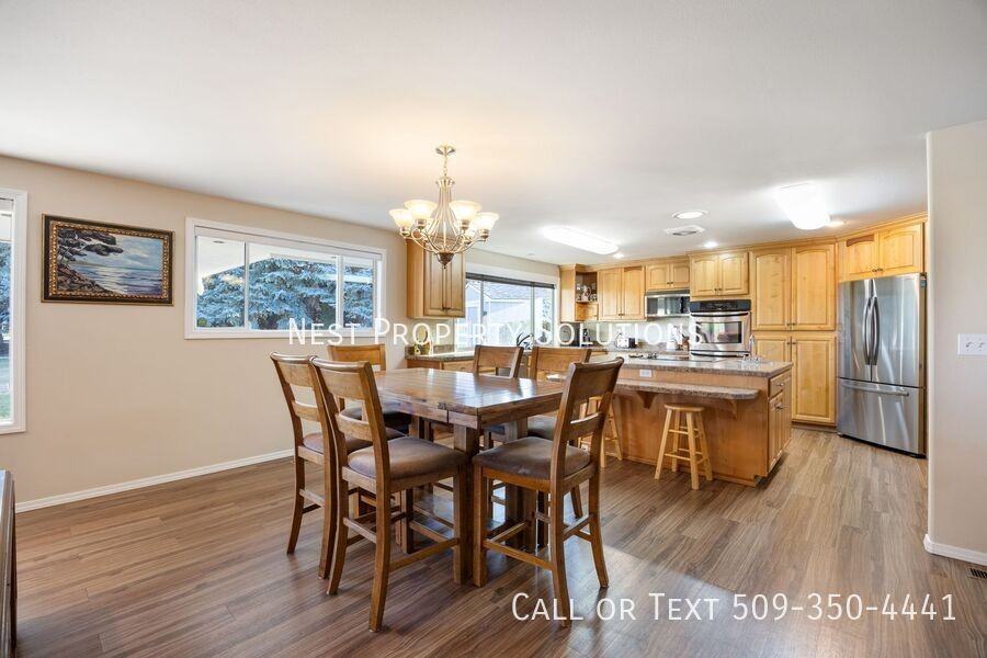 1227 Fairway Dr Ne - Photo 7 of 28