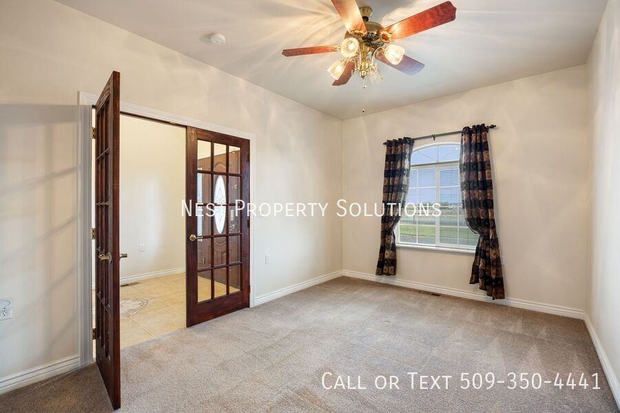 12049 Baseline Rd E - Photo 6 of 32