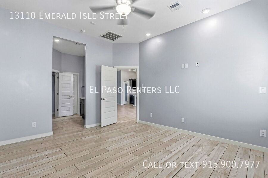 13110 Emerald Isle St - Photo 3 of 30