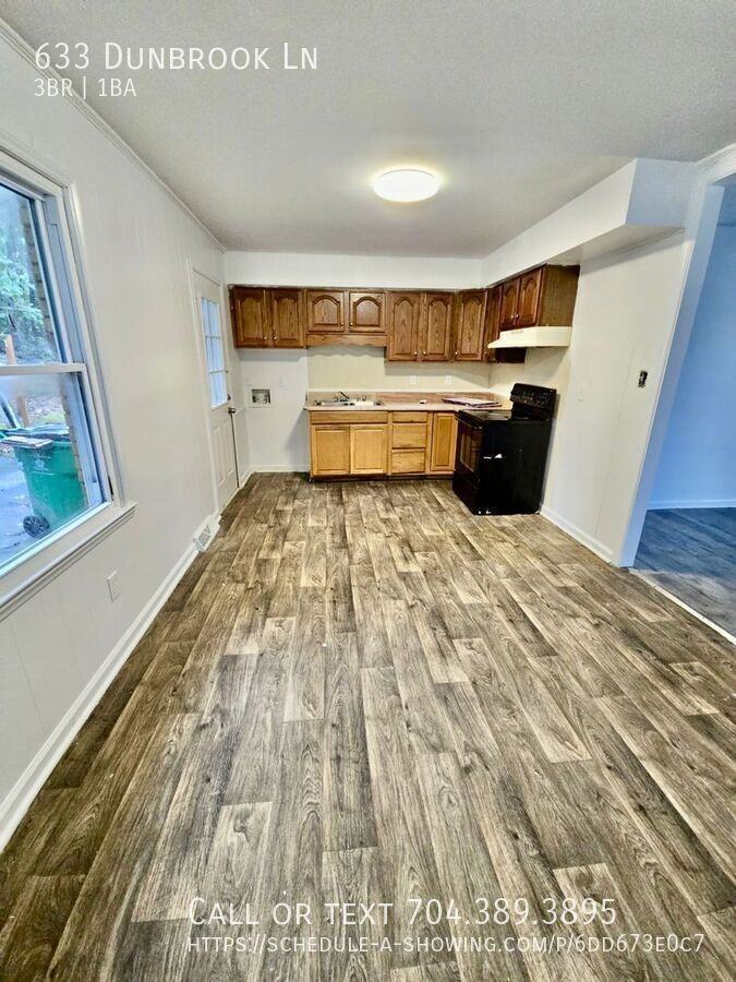 633 Dunbrook Ln - Photo 7 of 15