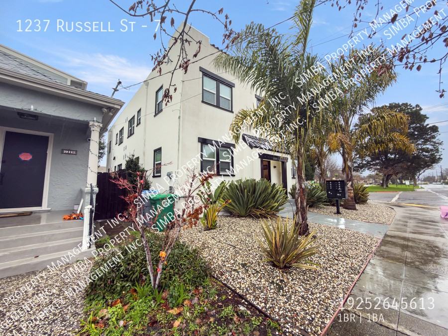 1237 Russell St #7 - Photo 4 of 23