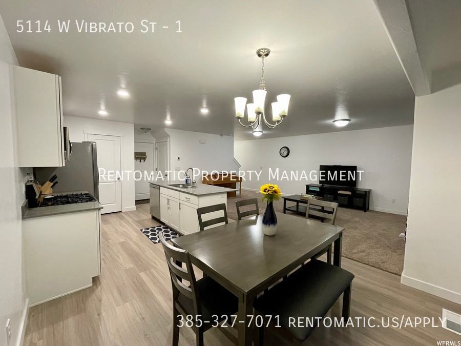 5114 W Vibrato St #1 - Photo 3 of 21