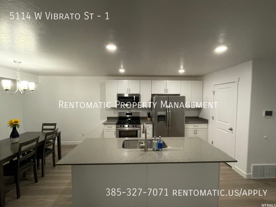 5114 W Vibrato St #1 - Photo 4 of 21