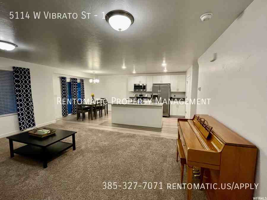 5114 W Vibrato St #1 - Photo 5 of 21