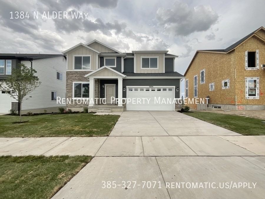 1384 N Alder Way - Photo 3 of 30