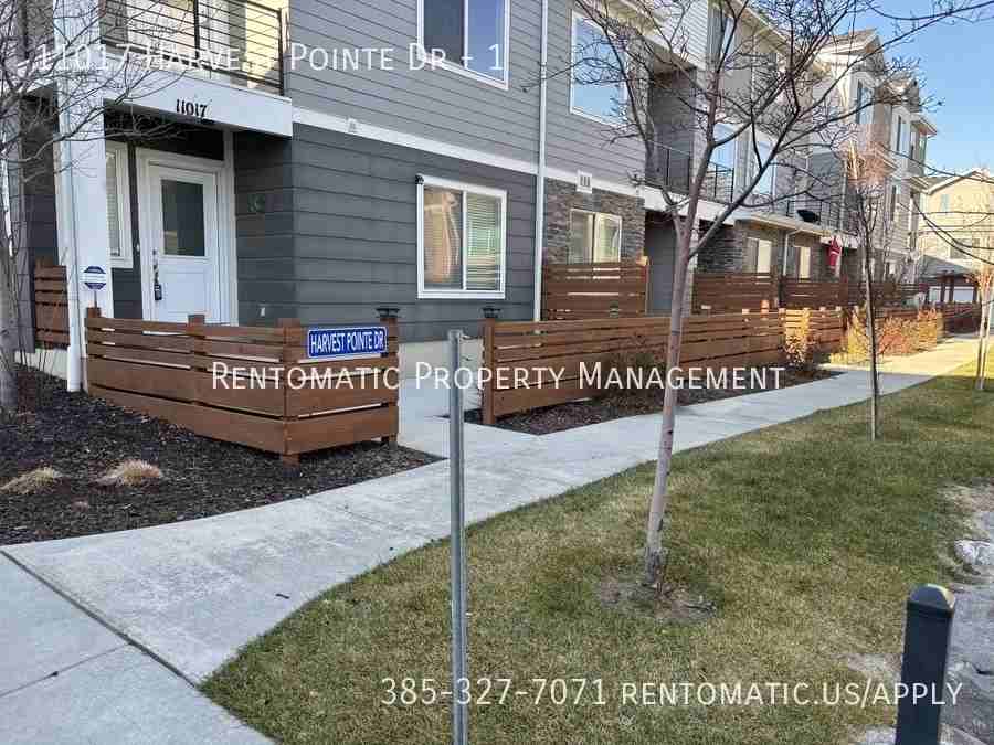 11017 S Harvest Pointe Dr #1 - Photo 2 of 43