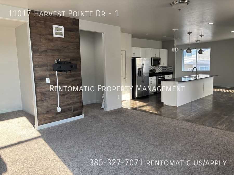 11017 S Harvest Pointe Dr #1 - Photo 7 of 43