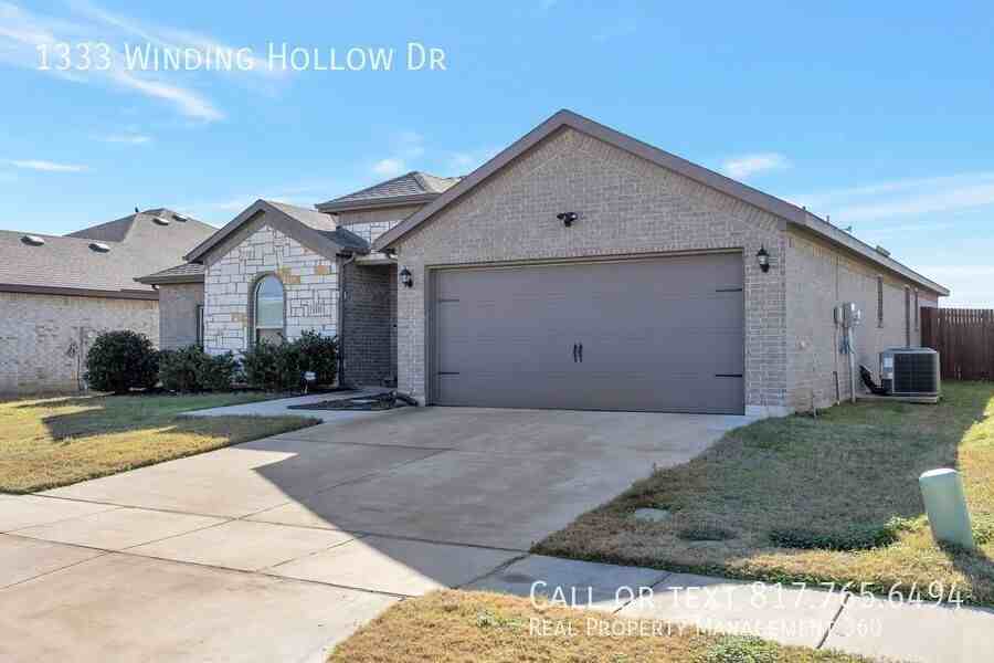 1333 Winding Hollow Dr - Photo 2 of 22