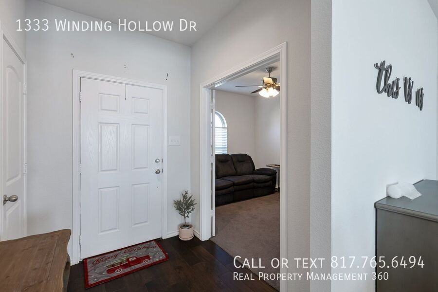 1333 Winding Hollow Dr - Photo 3 of 22