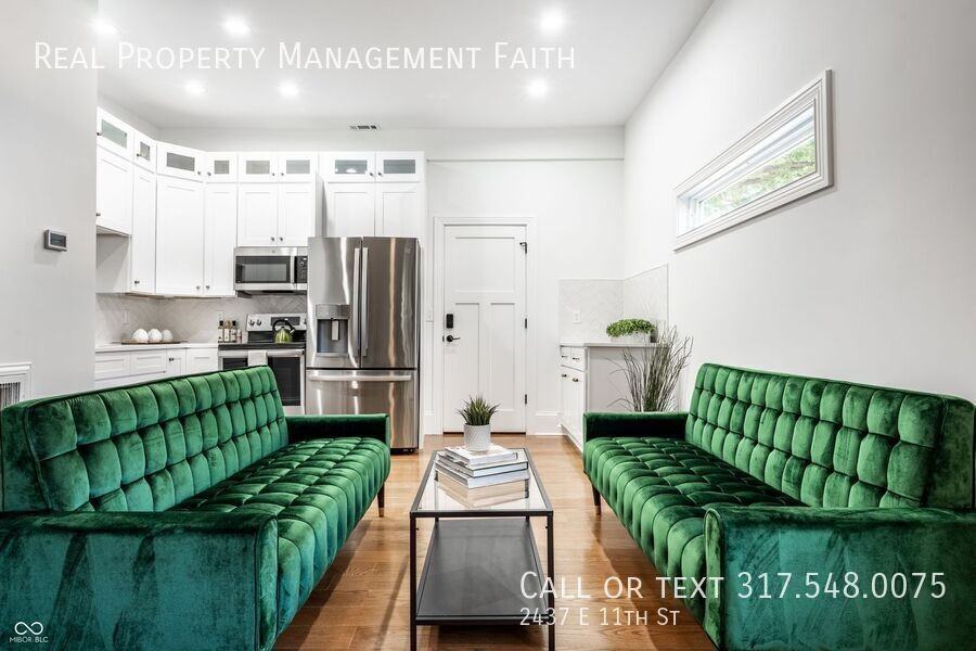 2437 E 11th St - Photo 4 of 13