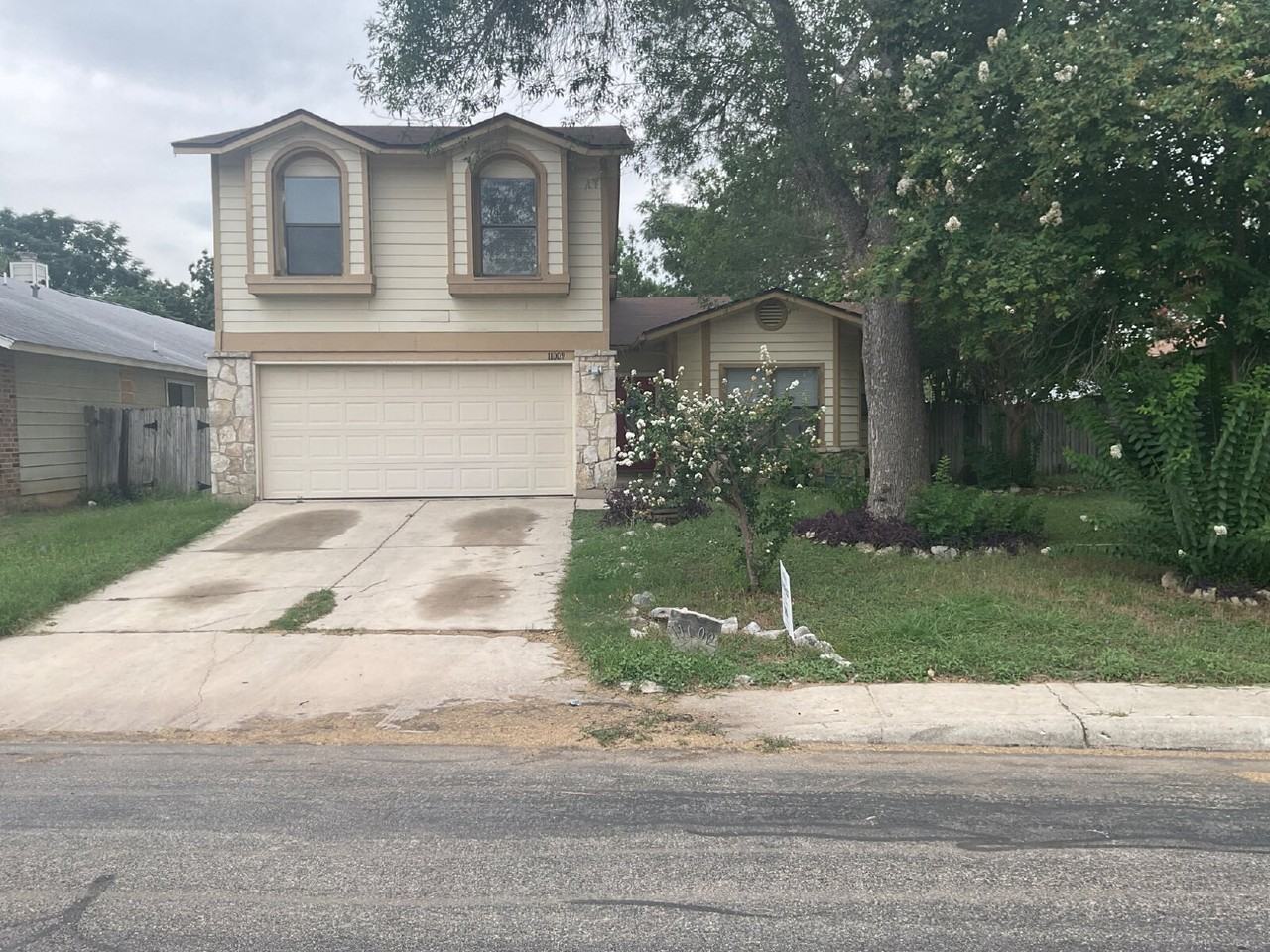 11009 Almond Park - Photo 3 of 37