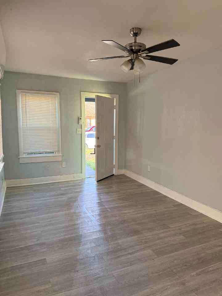 914 Clower #2 - Photo 2 of 11