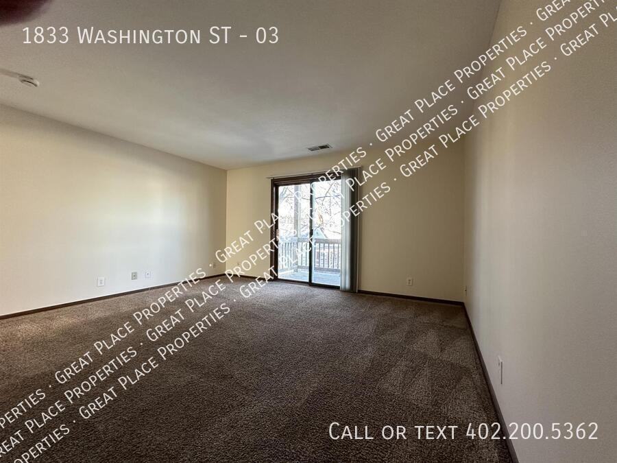 1833 Washington St #03 - Photo 6 of 16