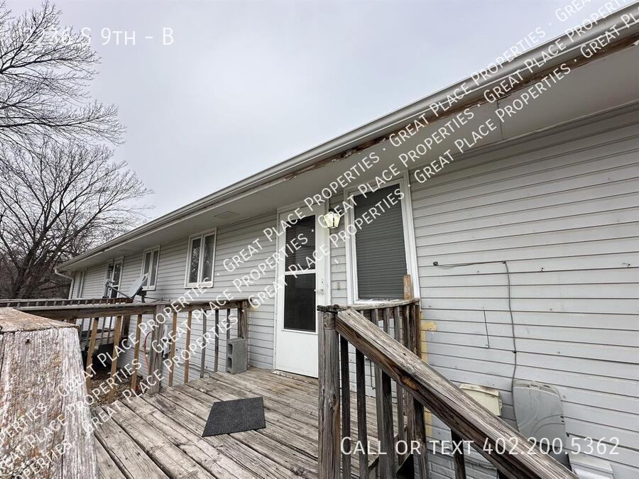 2236 S 9th St #B - Photo 3 of 21