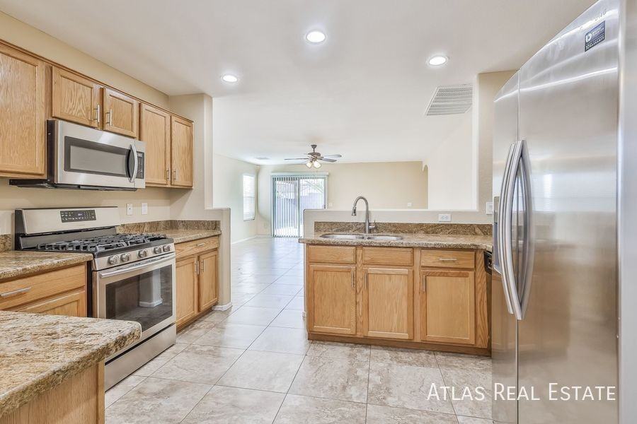 2965 W Dancer Ln - Photo 5 of 21