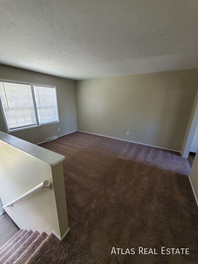 1529 Atwood St - Photo 2 of 14