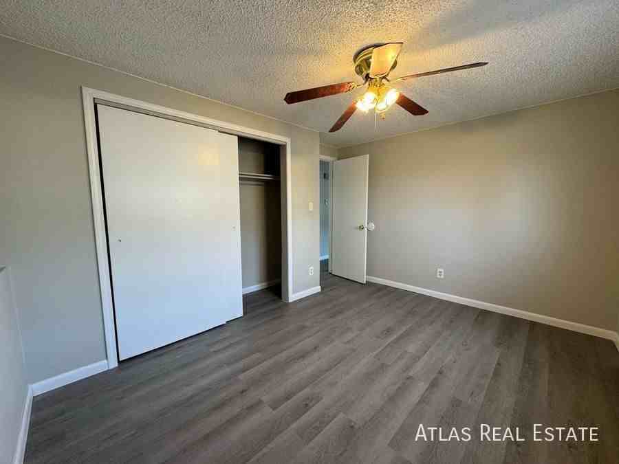 2116 Friendship Pl #3 - Photo 6 of 17