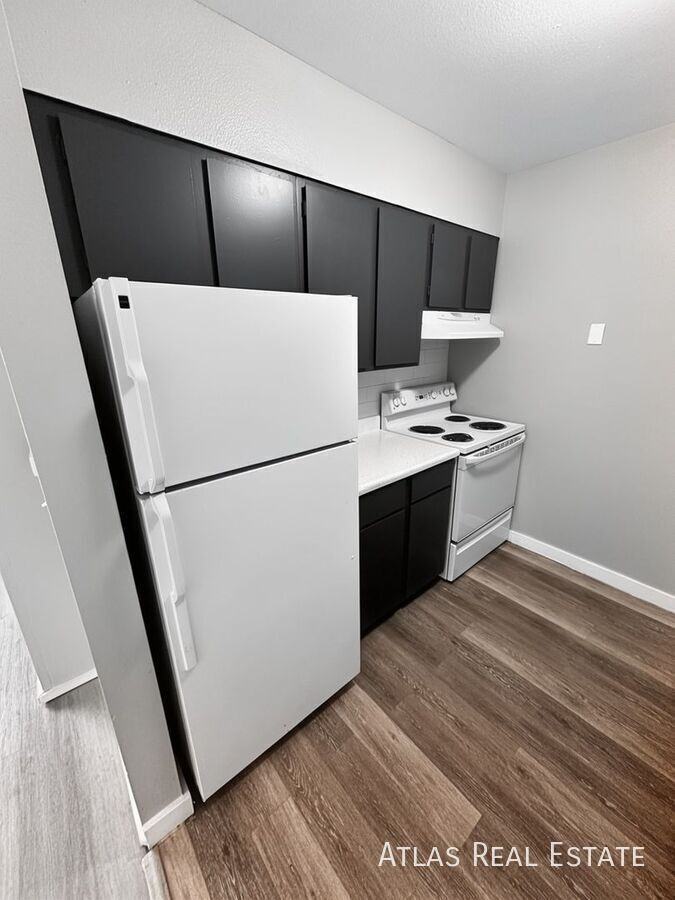 4635 N Carefree Cir #3 - Photo 5 of 13