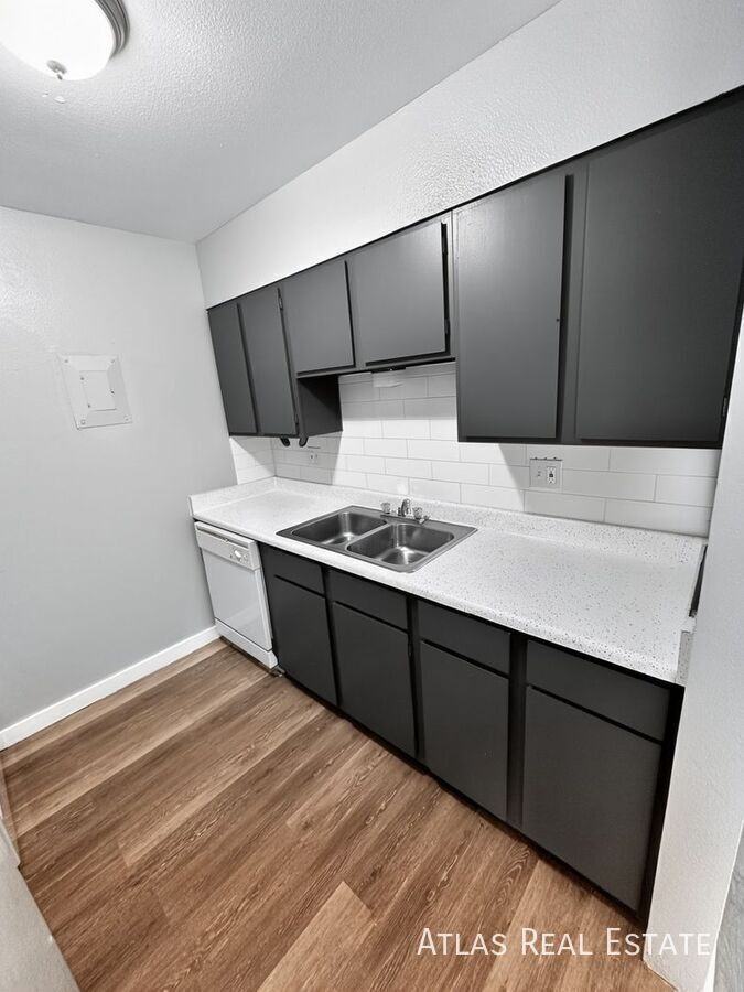 4635 N Carefree Cir #3 - Photo 6 of 13