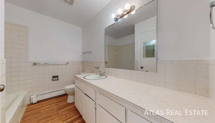 3006 Denver St #2 - Photo 4 of 11