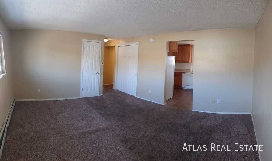 910 Bishop Ct #B - Photo 2 of 9