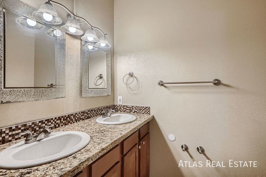 1416 11th Ave #A - Photo 6 of 22