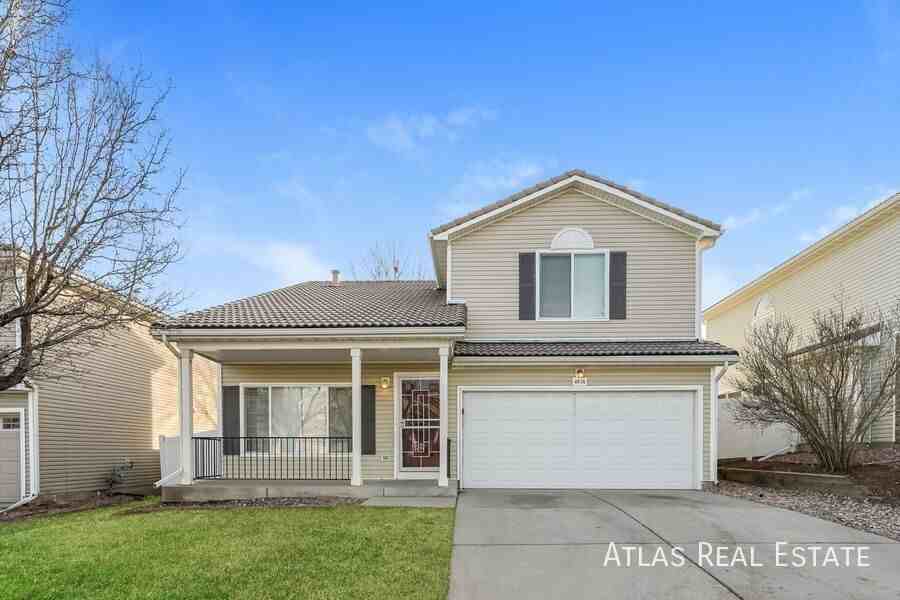 4834 Genoa St - Photo 2 of 36