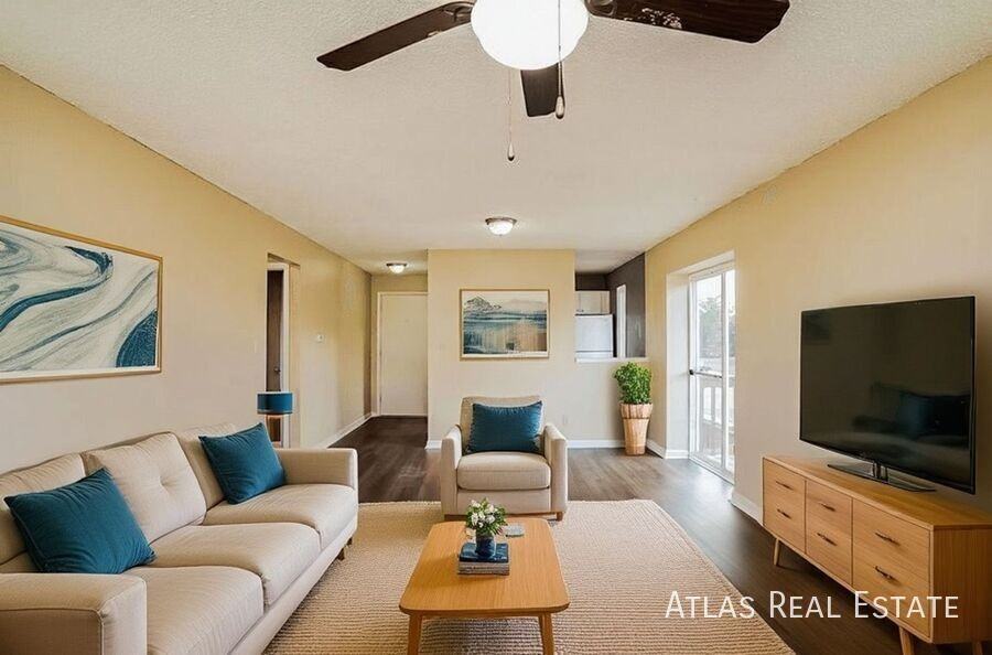 4245 Loomis Ave #4 - Photo 2 of 23