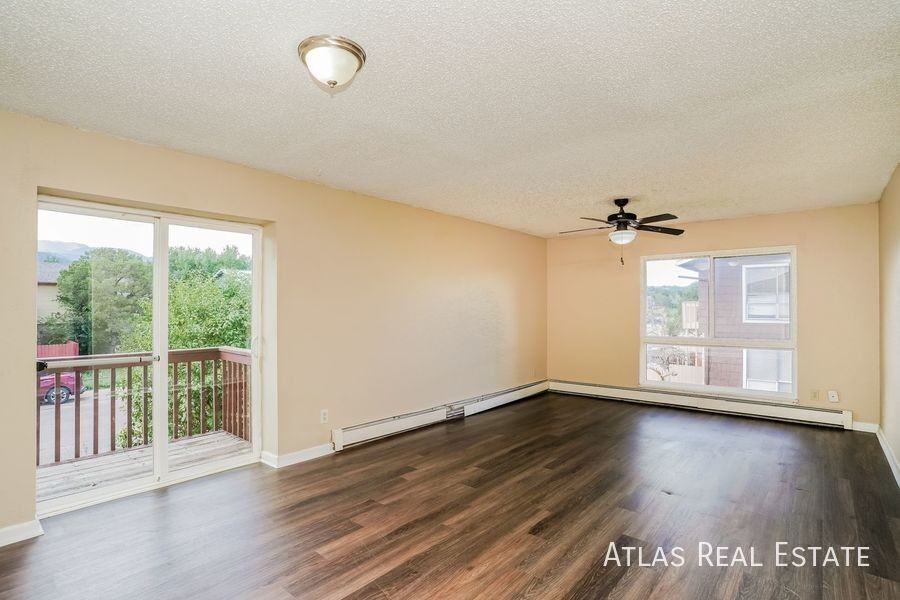 4245 Loomis Ave #4 - Photo 3 of 23