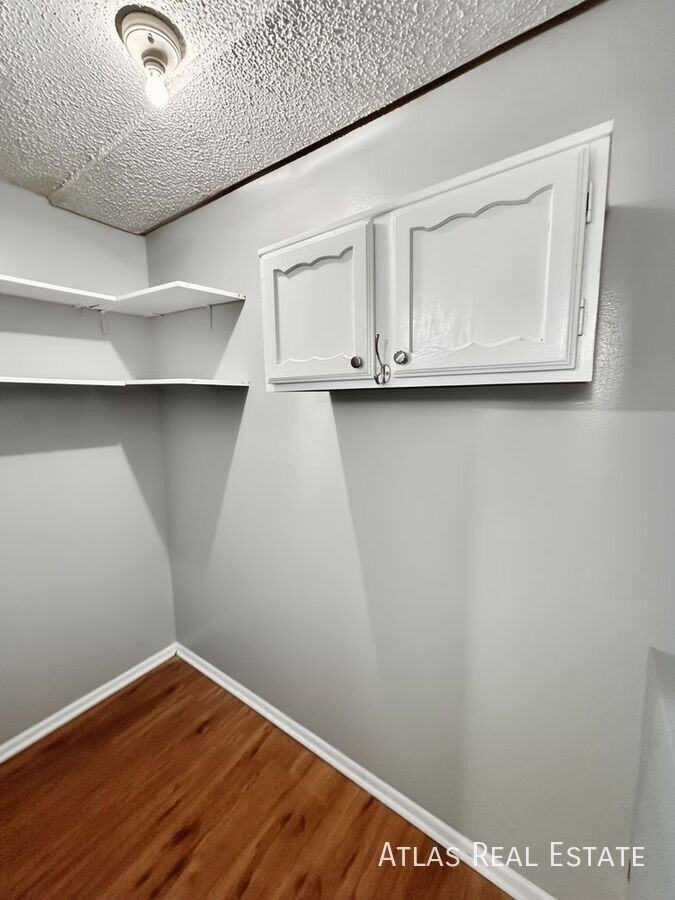 2116 Friendship Pl #4 - Photo 5 of 25