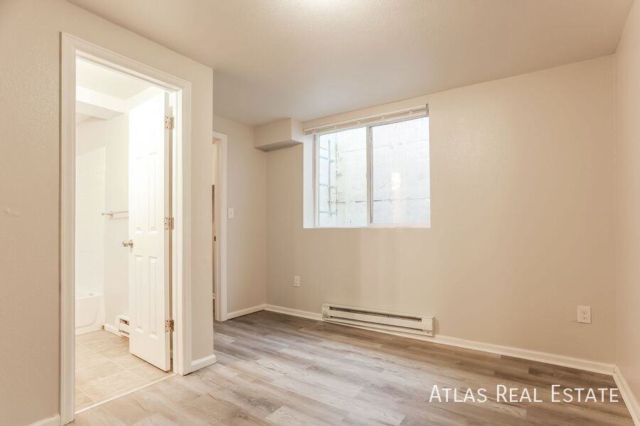 1865 W Mosier Pl #B - Photo 7 of 14