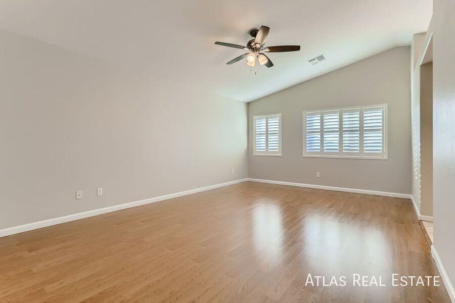 3749 Gallowtree Ave - Photo 7 of 17