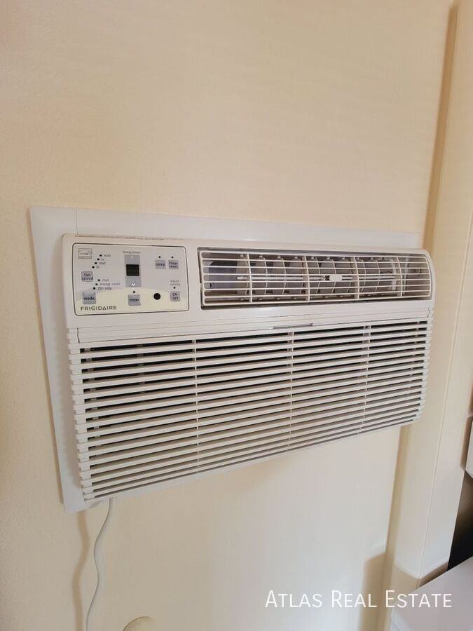 1940 W Yampa St #B - Photo 7 of 27