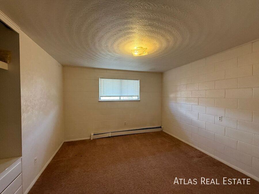 1909 11th Ave #7 - Photo 2 of 8