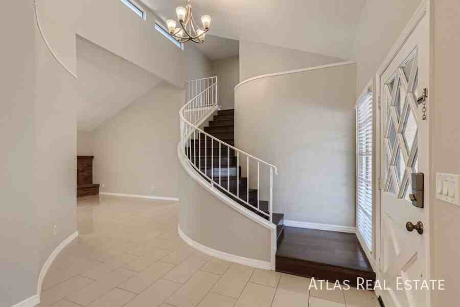 5337 W Desert Hills Dr - Photo 5 of 30