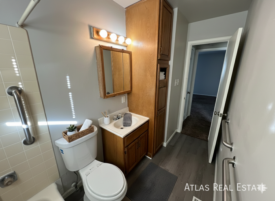 2505 Wood Ave #B - Photo 4 of 19