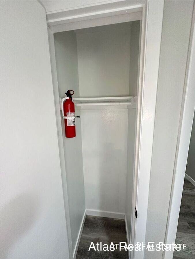 801 S Union Blvd #12 - Photo 3 of 15