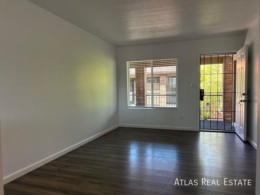 1045 E University Dr #203 - Photo 3 of 6