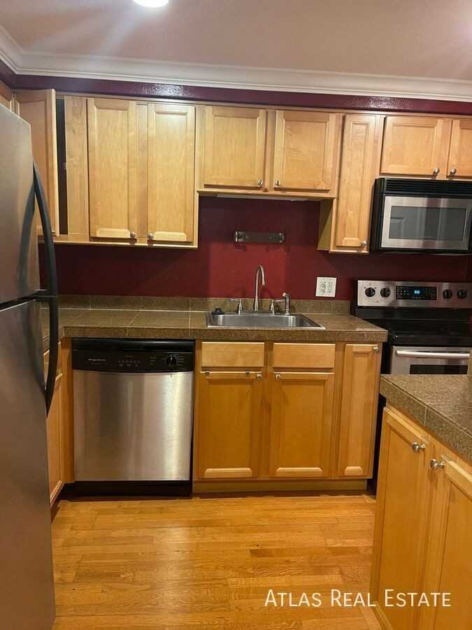 36 N Emerson St - Photo 4 of 12