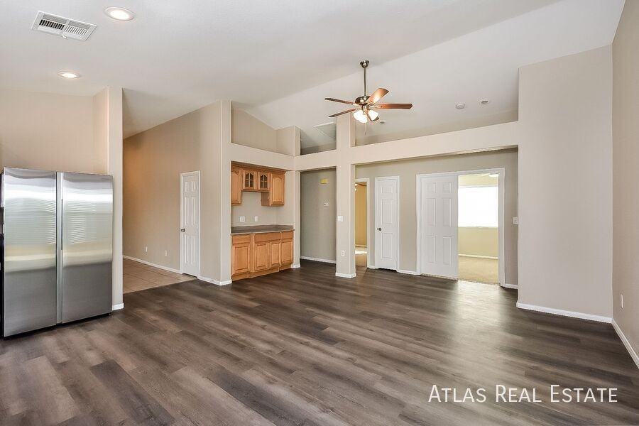 8557 Timber Pine Ave - Photo 2 of 22