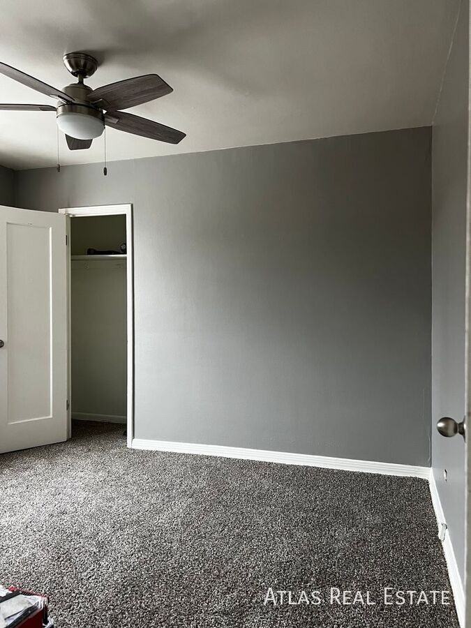 7137 E 60th Way - Photo 2 of 5