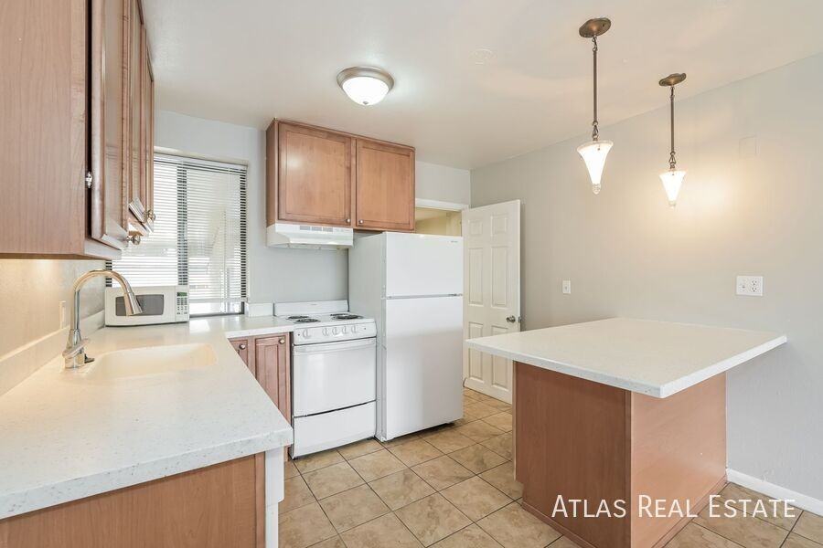 1523 W 34th Ave - Photo 7 of 15