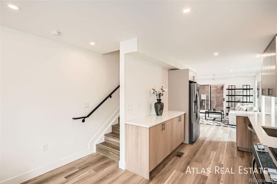 115 W 2nd Ave #104 - Photo 4 of 28