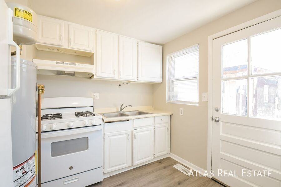 7387 Oneida Dr - Photo 5 of 10