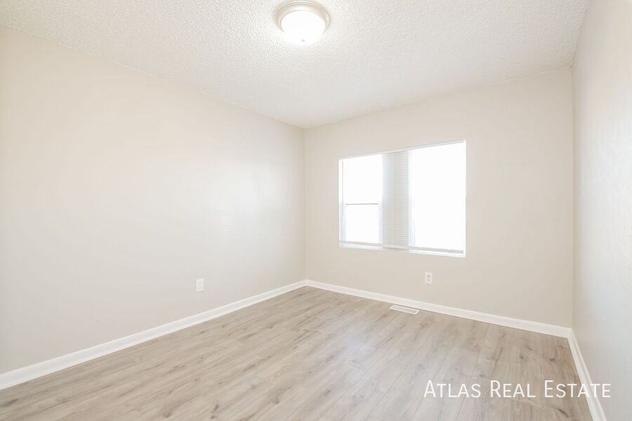 7387 Oneida Dr - Photo 7 of 10