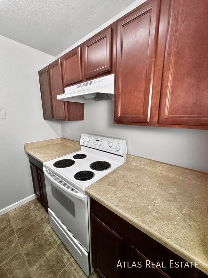 4357 N Chestnut St #202 - Photo 3 of 24
