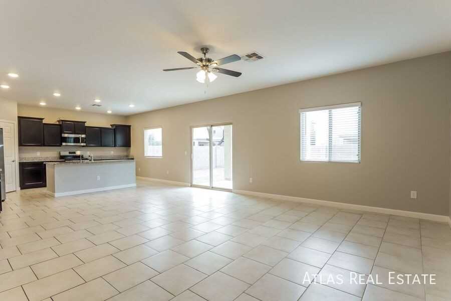 12102 E Metz Dr - Photo 4 of 21