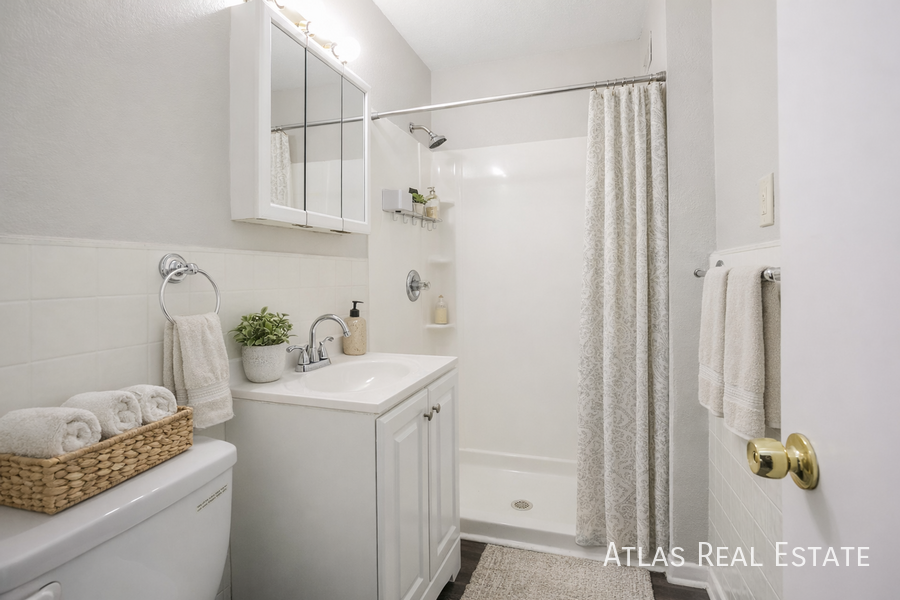 4809 Nw Homestead Rd - Photo 4 of 15