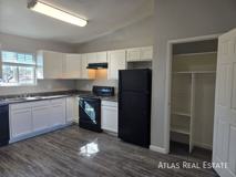 465 W Ivyglen St #216 - Photo 1 of 1